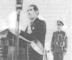 Presidente electo en 1968, Arnulfo Arias Madrid, dando discurso en su toma de posesión.