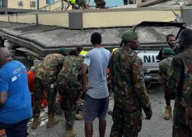 Daños registrados en Port Vila, capital de Vanuatu, a raíz de un terremoto de magnitud 7.3.