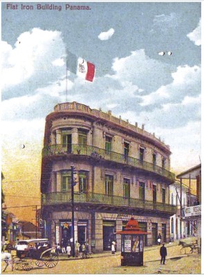 Casa de Carlos W. Müller, construida en concreto armado y nombrada como 'Flat Iron', debido a su similitud formal al triangular edificio de la ciudad de Nueva York diseñado en 1902 por Daniel Burnham y Frederick Dinkelberg. En la versión incendiada de madera funcionó el hotel La Concordia.