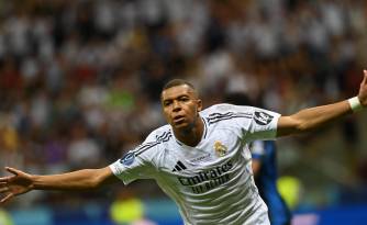 Kylian Mbappé celebrando su primer gol con el Real Madrid