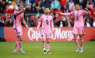 Los jugadores del Inter Miami, Leonardo Campana (i.), Lionel Messi (c.) y Tomás Áviles.