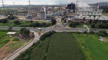 Central Termoeléctrica Francisco Pérez Ríos, de la Comisión Federal de Electricidad (CFE) y la Refinería de Pemex en Tula de Allende, estado de Hidalgo, México.