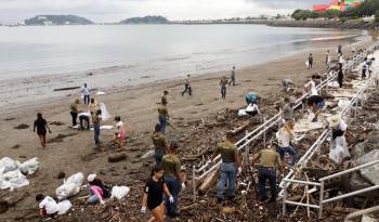 Jornada de limpieza en Amador.