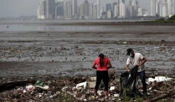 En Panamá se generan más de 380 mil toneladas de desechos plásticos.