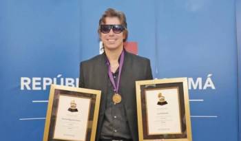 El cantautor panameño Emilio Regueira también fue reconocido por los premios Grammy de la música.