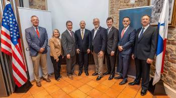 Glenfarne, y su filial local, EnfraGen Centroamérica, recibe delegación del Comité de Energía y Comercio de la Cámara de Representantes de EE. UU. en su visita a Panamá