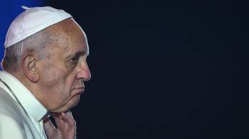 El papa se sometió también el martes a una tomografía computarizada, conocida como TAC.