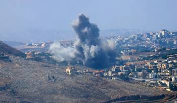 Autoridades libanesas reportan del fallecimiento de, al menos, 600 personas bajo el bombardeo israelí.