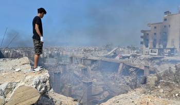 Cortina de humo en Líbano luego de un ataque de Israel.