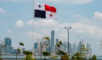 Se espera que este 2024 la economía de Panamá crezca 2,5%, con lo que perdería el liderazgo en la región.