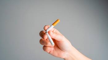 En Panamá se tienen leyes muy estrictas relacionadas con el consumo del cigarrillo en el que no se puede fumar en ningún espacio abierto.