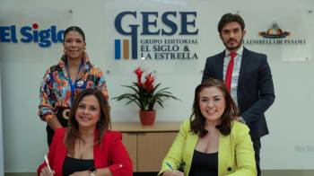 Firma de acuerdo con los representantes de la Feria Internacional del Bebé y Grupo GESE.