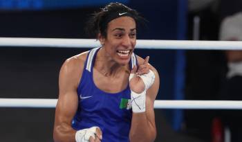 La argelina fue descalificada del campeonato mundial del año pasado por la Asociación Internacional de Boxeo.