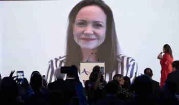 Fotografía de archivo de la líder opositora de Venezuela, María Corina Machado, a través de una video conferencia durante el Foro América Libre, en Ciudad de México.