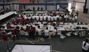 Un total de 225 estudiantes, 84 equipos y 84 tutores de las provincias de Coclé y Veraguas, entre escuelas oficiales y particulares, participaron de esta cuarta versión.