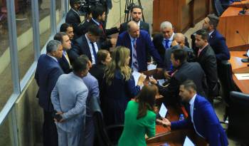 Durante la primera semana de sesiones fueron presentados ante el pleno legislativo, cuatro anteproyectos de ley para modificar el Reglamento Interno de la Asamblea.