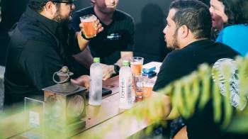 Este festival es una plataforma para la industria cervecera local y un atractivo turístico.