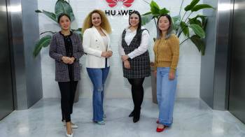 Equipo de colaboradoras de Huawei en Panamá | Roman Dibulet | La Estrella de Panamá