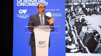 El presidente ejecutivo de CAF, Sergio Díaz-Granados Guida, compartió los detalles del Foro Económico Internacional América Latina y el Caribe 2025: ¿Cómo retomar la senda del crecimiento? durante una conferencia de prensa, realizada en la ciudad de Panamá, el 14 de enero.