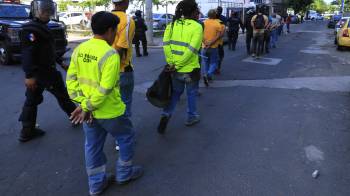 Detención de trabajadores.