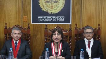 La fiscal de la Nación, Delia Espinoza Valenzuela, habla durante una rueda de prensa este miércoles.