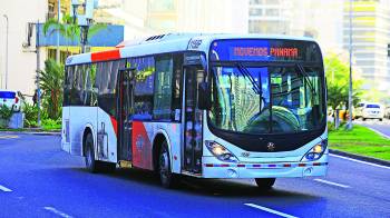 El 70% de las quejas recibidas respecto al transporte público se relacionan con la falta de puntualidad y el hacinamiento.