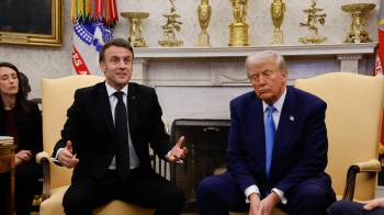 El presidente de Francia, Emmanuel Macron, junto al mandatario estadounidense, Donald Trump.