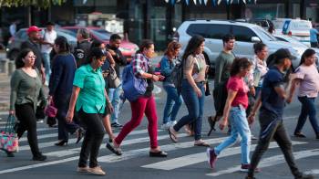 Conseguir una plaza de empleo se ha vuelto un desafío para los panameños.