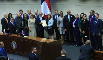 El primer debate del proyecto de ley debe ser en la Comisión de Salud de la Asamblea Nacional.