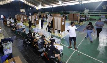 Fotografía del proceso electoral de este domingo en Chile.