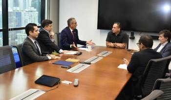 Miviot y el BID se reunieron este martes para analizar los temas de vivienda que lleva Panamá.