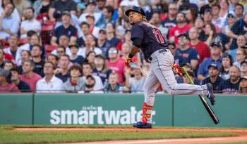 El dominicano José Ramírez, tercera base de los Guardianes de Cleveland.