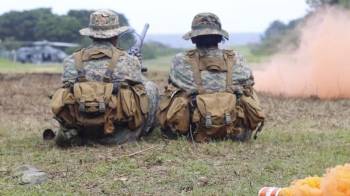 Agentes del Senafron participan de la operación ‘Chocó II’ en la población de Puerto Obaldía, cercana a cabo Tiburón, en la frontera entre Panamá y Colombia.