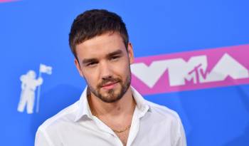 El cantante británico Liam Payne, exmiembro del grupo One Direction, murió el miércoles a los 31 años tras caer del tercer piso de un hotel en Argentina.