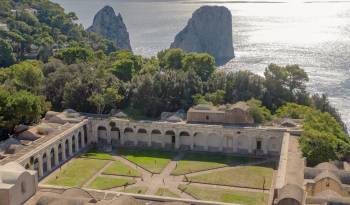 Vista aérea del Antiguo monasterio de la Certosa de San Giacomo, en la isla de Capri, donde se sitúa su nuevo museo arqueológico.