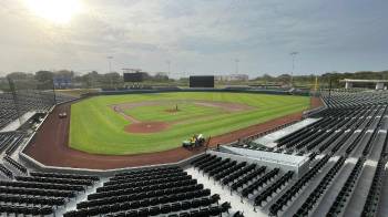 Vista al estadio Mariano Rivera, ubicado en el corregimiento de Puerto Caimito, en La Chorrera.