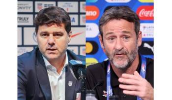 El entrenador Mauricio Pochettino y Thomas Christiansen