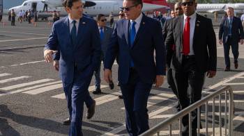 El secretario de Estado de Estados Unidos, Marco Rubio, y el ministro de Seguridad de Panamá, Frank Ábrego.