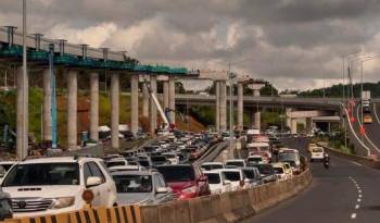 El acceso a la vía Interamericana en Arraiján, cabecera hacia Panamá, fue cerrado a eso de las 10:00 a.m.