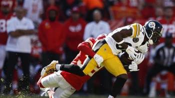 Fotografía de archivo en la que se registró un instante de un partido de la NFL entre los Pittsburgh Steelers y los Kansas City Chiefs, en el estadio Arrowhead de Kansas City.