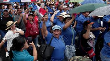 Reforma al Seguro Social: Organizaciones populares miden fuerza en la calle con Mulino