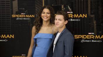 Fotografía de archivo del actor británico Tom Holland y la actriz estadounidense Zendaya.