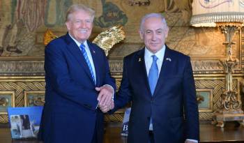 El primer ministro de Israel, Benjamín Netanyahu, reunido con el expresidente (2017-2021) y candidato.