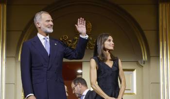 Los reyes Felipe VI y Letizia asisten este lunes a la inauguración de la temporada 2024/2025 del Teatro Real.