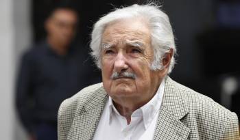 Mujica había sido internado el jueves de la semana pasada en un sanatorio de Montevideo, donde comenzó a ser rehidratado tras el poco aporte líquido que estaba recibiendo.