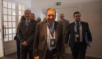 El opositor venezolano, Edmundo González, durante la segunda jornada del Foro La Toja, a 4 de octubre de 2024, en la Illa de Toxa, Pontevedra, Galicia.