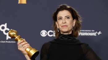 Foto de archivo de la actriz brasileña Fernanda Torres durante la pasada ceremonia de los Premios Globo de Oro en el Beverly Hilton Hotel en EE.UU.