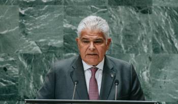 El presidente panameño, José Raúl Mulino Quintero, habla durante el debate general del 79º período de sesiones de la Asamblea General de las Naciones Unidas en la Sede de las Naciones Unidas en Nueva York.