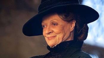 Dame Maggie Smith, recordada por sus papeles en ‘Harry Potter’ como Minerva McGonagall.