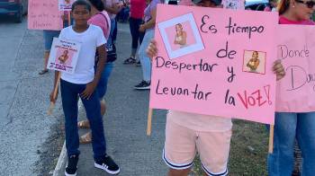 Los familiares de Dayra realizaron una marcha en Vista Alegre, Arraiján.